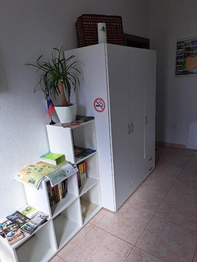 Apartmaji Tisa In Zana Rovte Ngoại thất bức ảnh